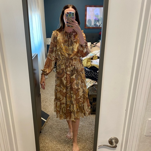Paisley Print Long Sleeved Midi Dress - Picture 2 of 7